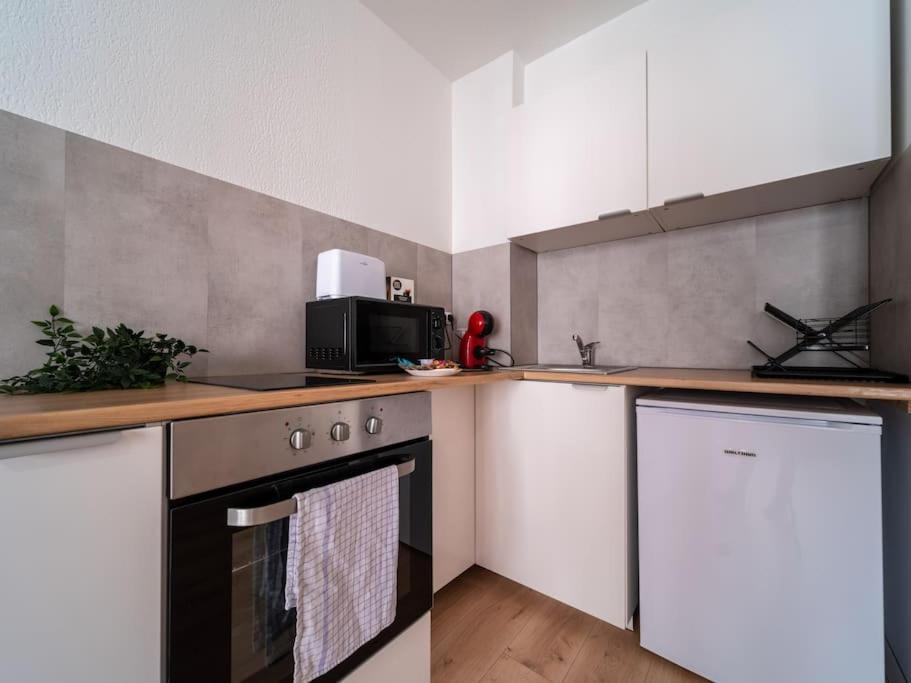 Equipe Balcon A 5min De La Gare St Charles Apartment